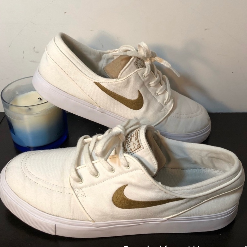 Nike White shoes